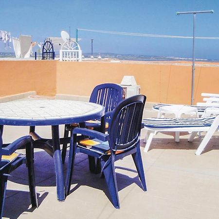 Nice apartment in Torrevieja with 2 Bedrooms, WiFi&Outdoor swimming pool Buitenkant foto